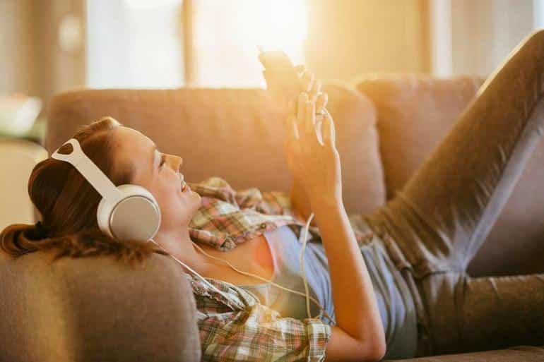 10 отличных аудиокниг, которые можно послушать онлайн бесплатно. Фото №1